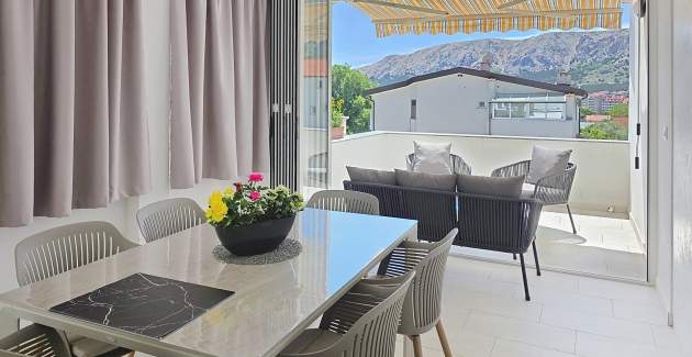 Apartment Karamarko – mit großem Balkon