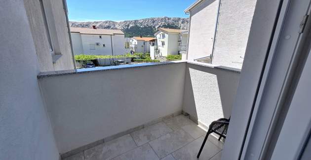 Apartment Karamarko – mit großem Balkon