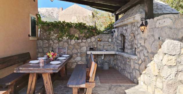 Ferienhaus Katarinini Dvori – mit privatem Pool