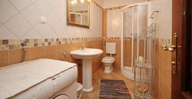 Ferienhaus Katarinini Dvori – mit privatem Pool