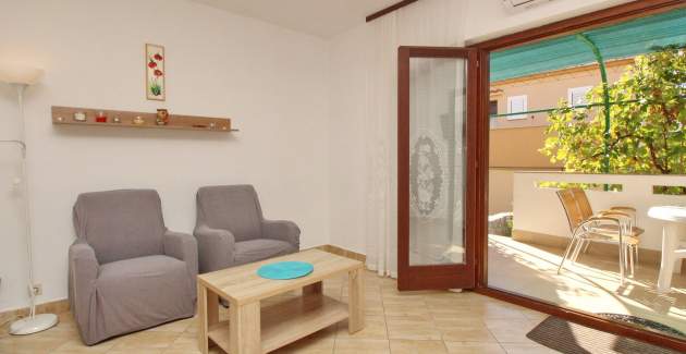 Apartment Kucar No.1 – mit Terrasse, 350 m vom Strand entfernt