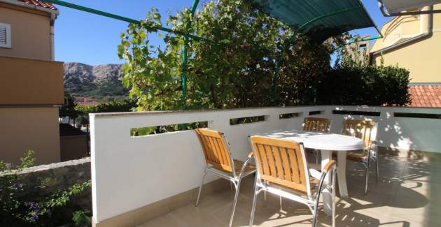 Apartment Kucar No.1 – mit Terrasse, 350 m vom Strand entfernt