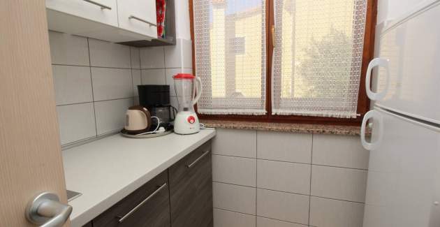 Apartment Kucar No.2 – mit Balkon, 350 m vom Strand entfernt