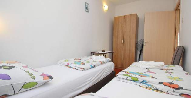 Apartment Kucar No.2 – mit Balkon, 350 m vom Strand entfernt