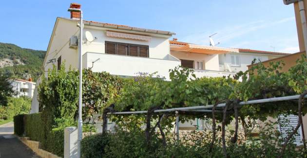 Apartment Kucar No.2 – mit Balkon, 350 m vom Strand entfernt