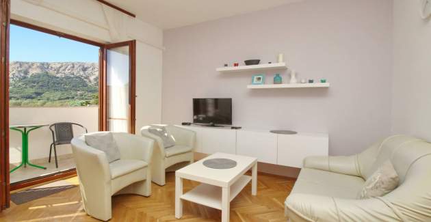 Apartment Kucar No.2 – mit Balkon, 350 m vom Strand entfernt
