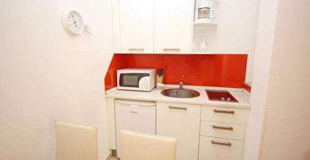 Apartment Krleza – mit großer, überdachter Terrasse
