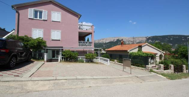 artment Lovincic No.3 – mit Terrasse, 200 m vom Strand entfernt
