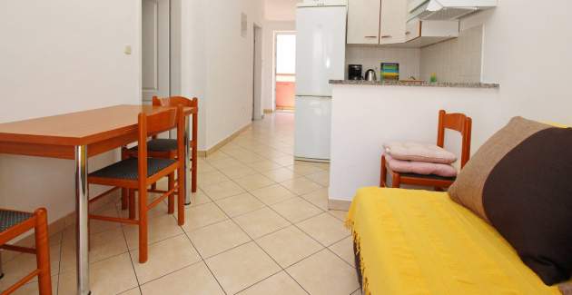 Apartment Lovincic No.7 – mit Meerblick, 200 m vom Strand entfernt