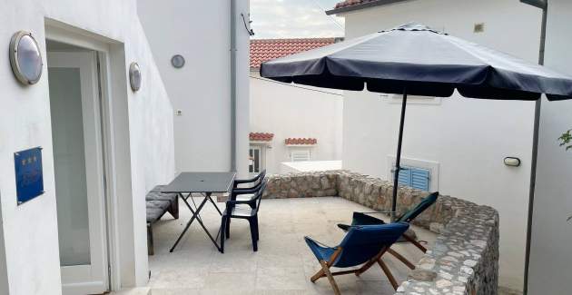 Studioapartment Meratti – im alten Teil von Baška, 200 m vom Strand entfernt