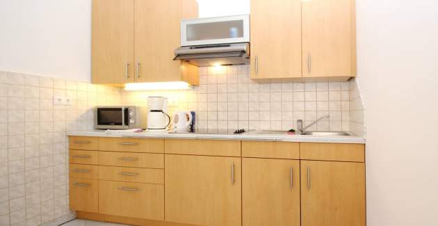 Apartment Mikulan Nara B – mit Balkon, 350 m vom Strand entfernt