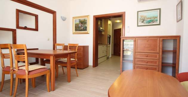 Apartment Mrkus more - mit Balkon und Meerblick, in Strandnähe
