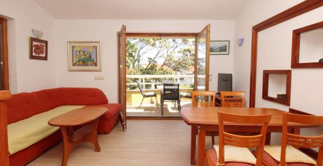 Apartment Mrkus more - mit Balkon und Meerblick, in Strandnähe