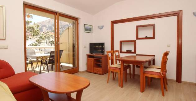 Apartment Mrkus more - mit Balkon und Meerblick, in Strandnähe
