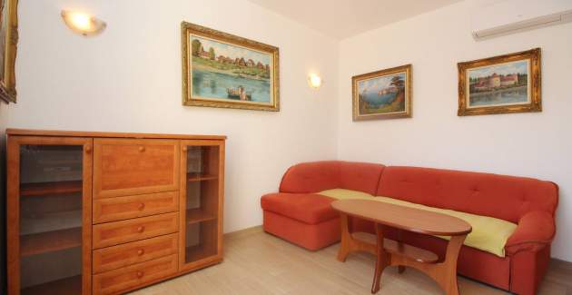 Ferienwohnung Mrkus brdo - mit Balkon, in Strandnähe