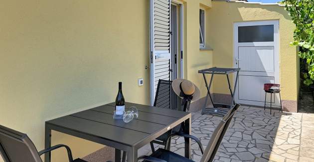 Šarmantan apartman Gabrijela 2 – za 2 osobe, s terasom