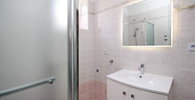 Apartment Lana priz - in der Nähe des Zentrums und des Strandes