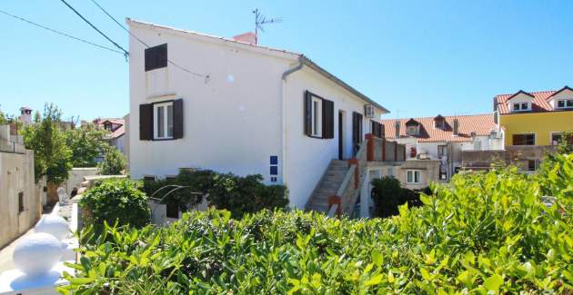 Apartment Lara K1 – in der Nähe des Zentrums und des Strandes