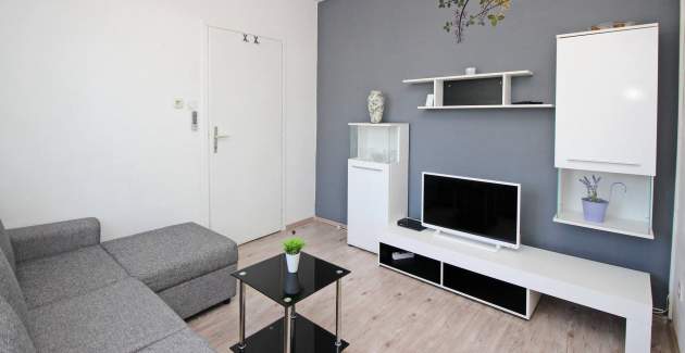 Apartment Lara K1 – in der Nähe des Zentrums und des Strandes
