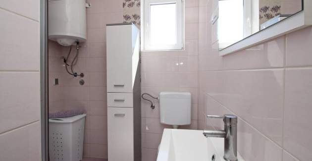 Apartment Lara K1 – in der Nähe des Zentrums und des Strandes