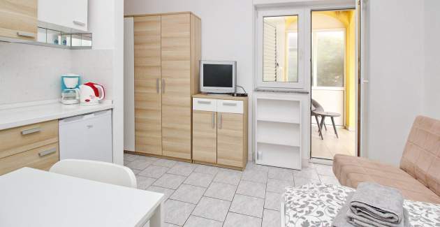 Studio-Apartment Rozman Beach – strandnah, mit Terrasse