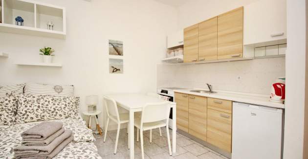 Studio-Apartment Rozman Beach – strandnah, mit Terrasse