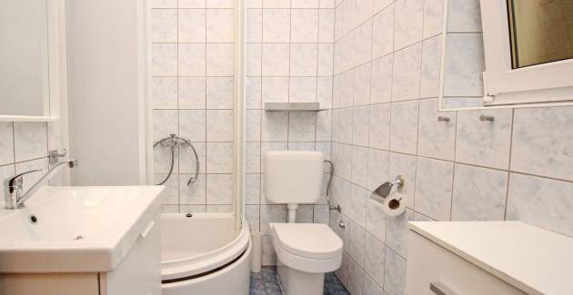 Studio-Apartment Rozman Beach – strandnah, mit Terrasse