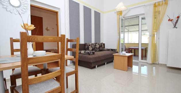 Ferienwohnung Zarok Beach Holiday A4 – in Strandnähe, mit Balkon