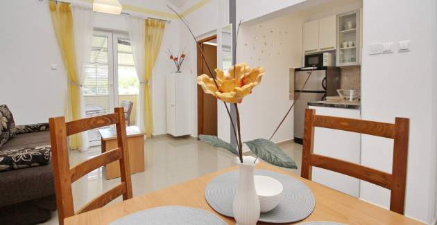 Ferienwohnung Zarok Beach Holiday A4 – in Strandnähe, mit Balkon