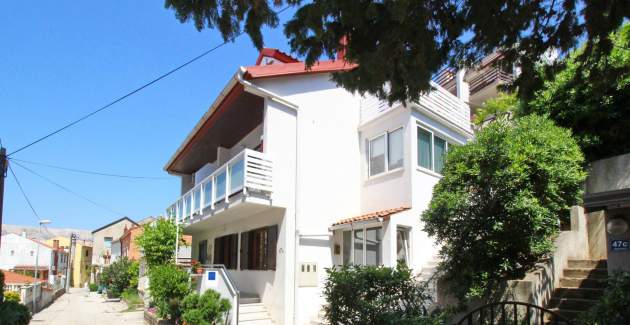 Apartment Čubranić S. Senj – im Hafen, nahe dem Meer