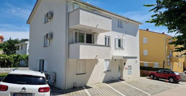 Apartment Slabek – mit Balkon, 300 m vom Strand entfernt