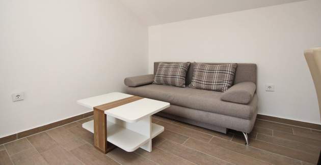 Apartment Smojver Nr. 6 – komfortabel, mit Balkon