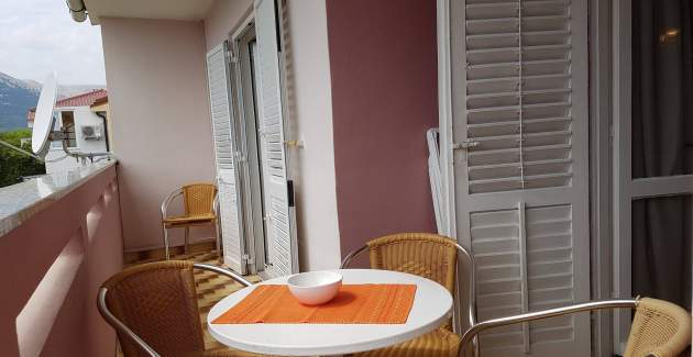 Apartment Gabrijela für 4–6 Personen – mit Balkon, 450 m vom Strand entfernt