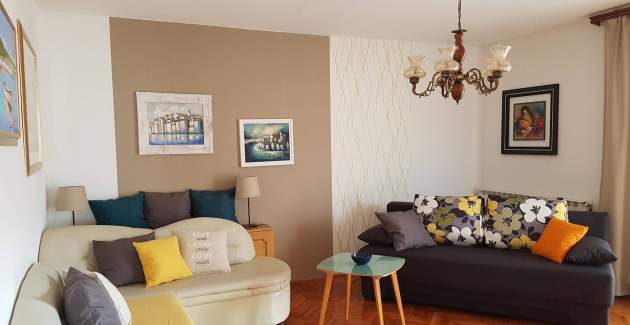 Apartment Gabrijela für 4–6 Personen – mit Balkon, 450 m vom Strand entfernt
