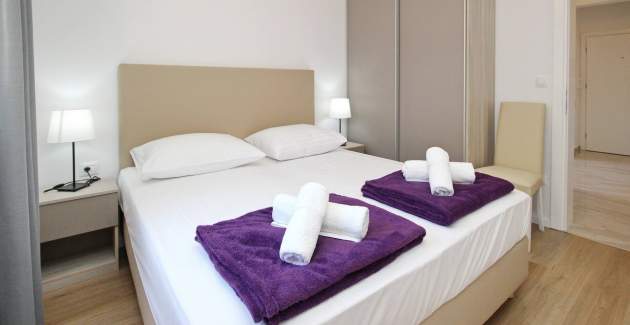 Šarmantan apartman Sunshine br.3 – s balkonom, 300 m od plaže