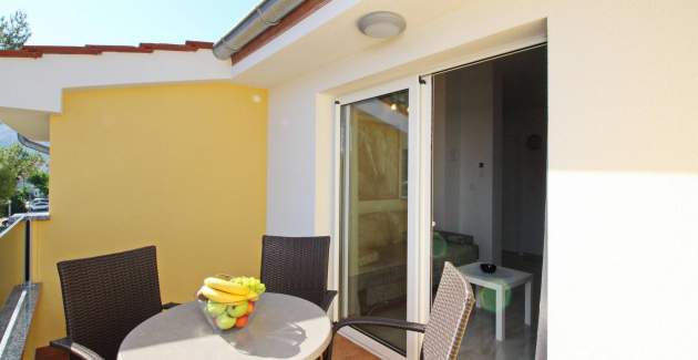 Charmantes Apartment Sunshine Nr.5 – mit Balkon, 300 m vom Strand entfernt