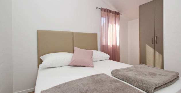Charmantes Apartment Sunshine Nr.6 - mit Balkon, 300 m vom Strand entfernt