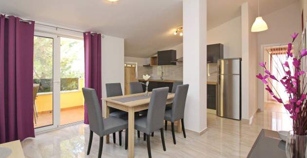 Charmantes Apartment Sunshine Nr.6 - mit Balkon, 300 m vom Strand entfernt
