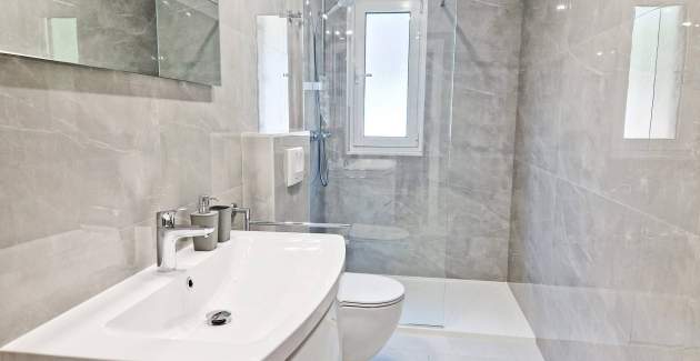 Charmantes Wohnung Sunshine BS - mit Balkon, 300 m vom Strand entfernt