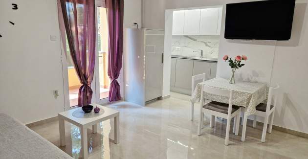 Charmantes Wohnung Sunshine BS - mit Balkon, 300 m vom Strand entfernt