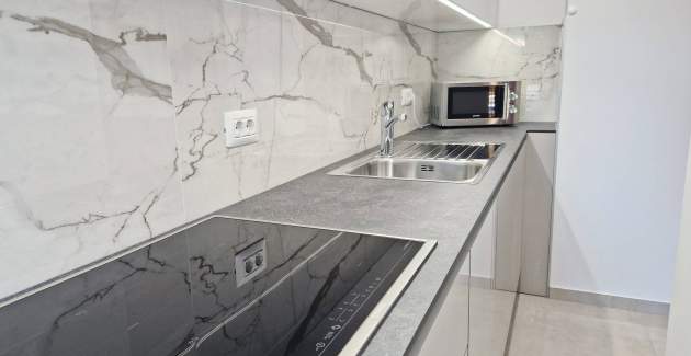 Charmantes Wohnung Sunshine BS - mit Balkon, 300 m vom Strand entfernt