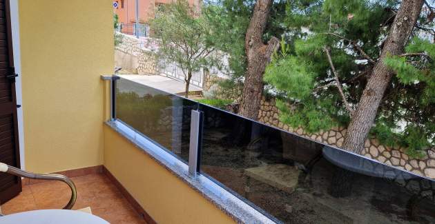 Charming Apartment Sunshine DR - with Balcony, 300 m from the Beach