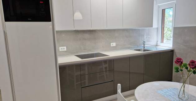 Charming Apartment Sunshine DR - with Balcony, 300 m from the Beach