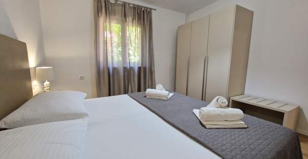 Charming Apartment Sunshine DR - with Balcony, 300 m from the Beach