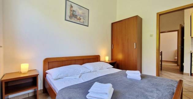 Apartment Vavrickova – mit Balkon, 400 m vom Strand entfernt