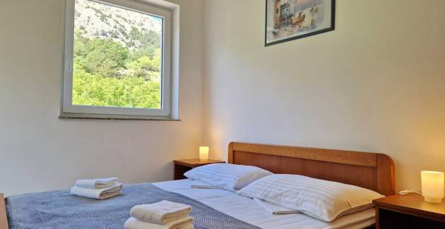 Apartment Vavrickova – mit Balkon, 400 m vom Strand entfernt