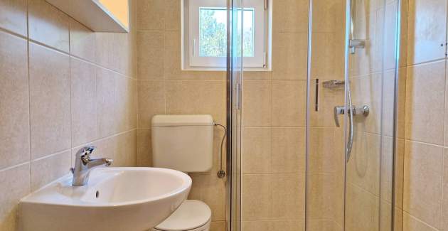 Apartment Vavrickova – mit Balkon, 400 m vom Strand entfernt