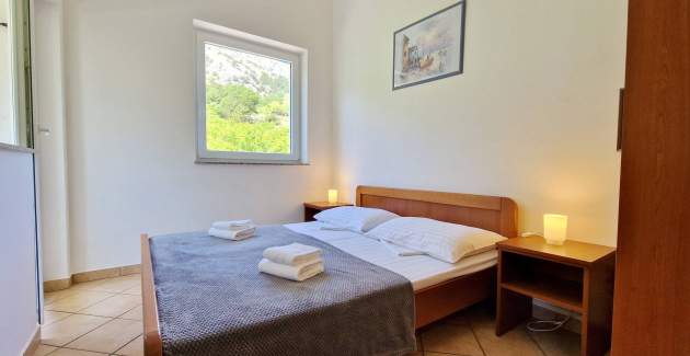 Apartment Vavrickova – mit Balkon, 400 m vom Strand entfernt
