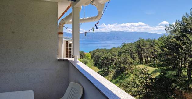 Apartment Vavrickova – mit Balkon, 400 m vom Strand entfernt