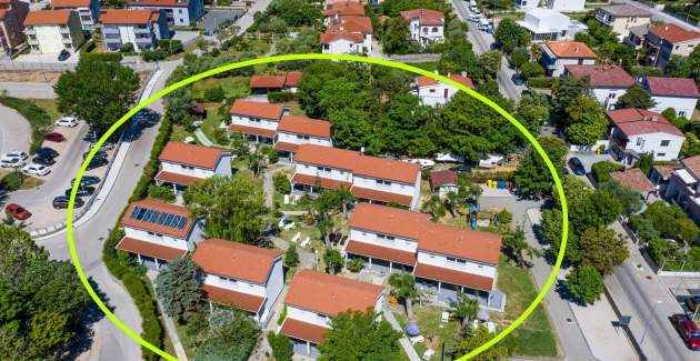 Complesso di appartamenti Villas Corinthia 3 - Posizione eccellente, a 100 metri dalla spiaggia, imm